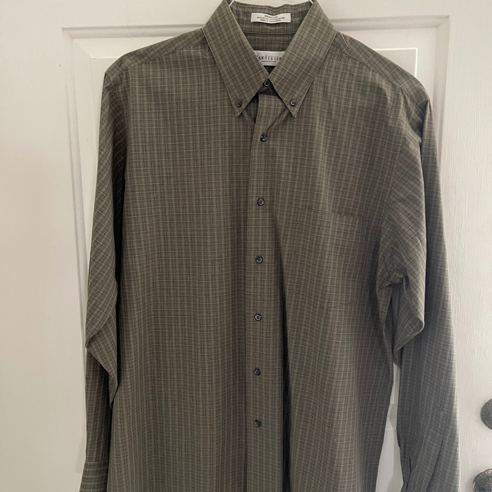 Van Heusen Men’s Button Down Dress Shirt  15.5  34/35